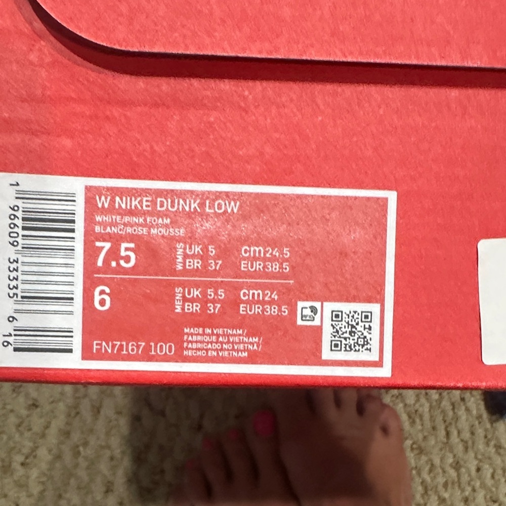 Nike Dunk Low - Pink and White Corduroy-NEW